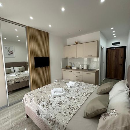 As Apartmani Budva Exterior photo