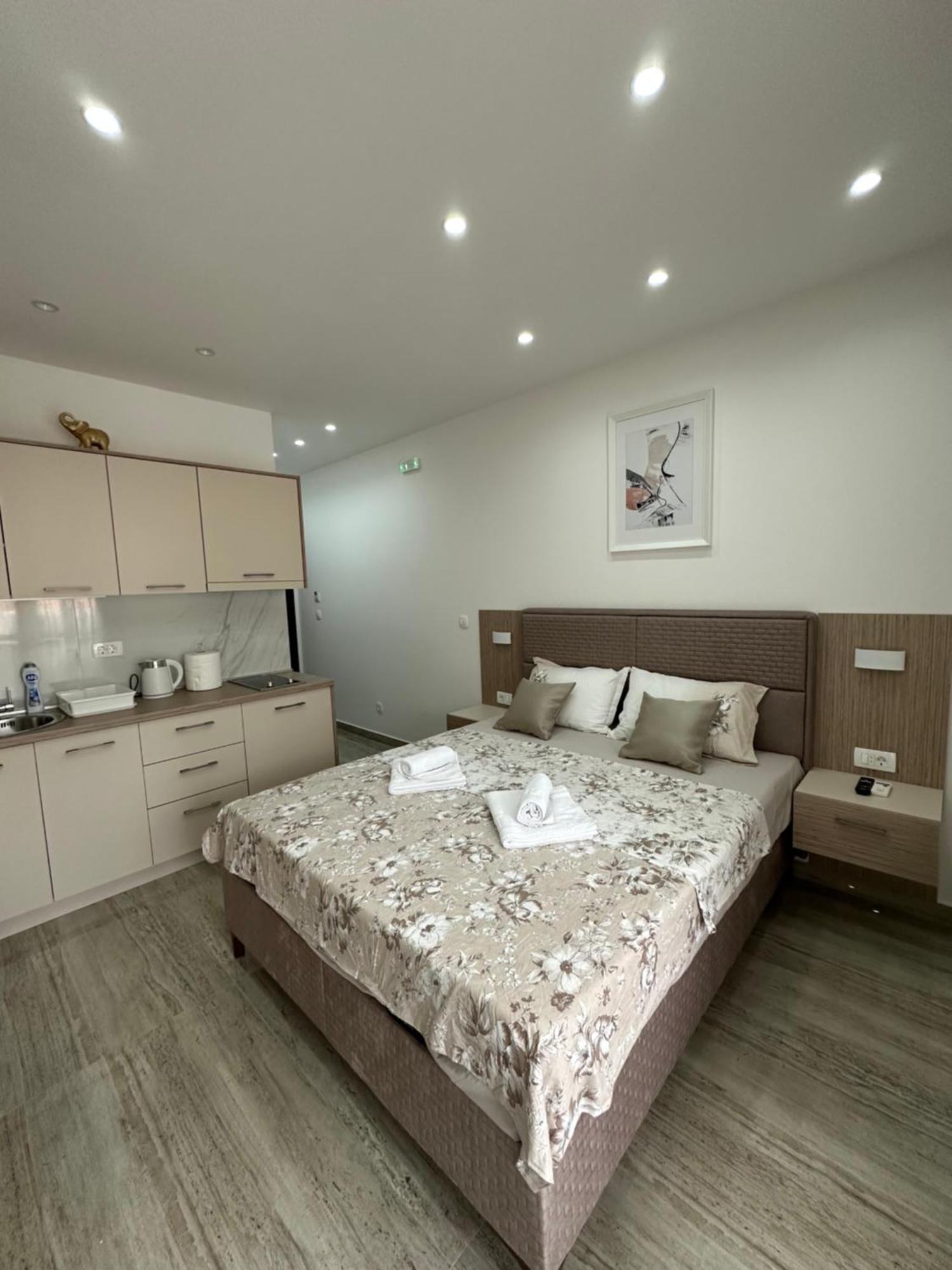 As Apartmani Budva Exterior photo