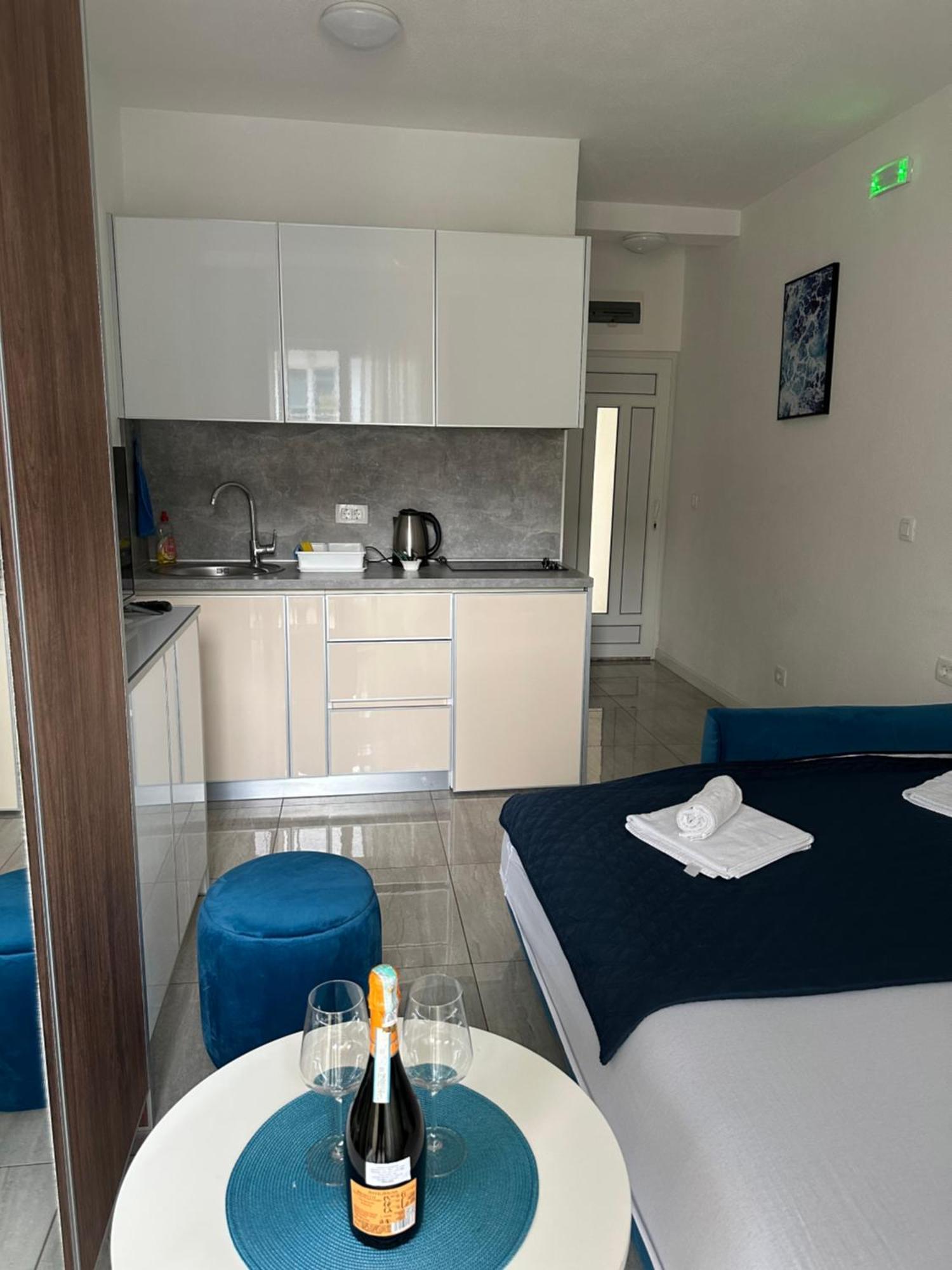 As Apartmani Budva Exterior photo